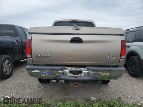 2005 Ford F-250 XL with VIN 1FTSW21P65ED22554, listed as a Copart auction lot 75177884 with 308,817 mi miles and Salvage Title. Bid and sale history available at DreamBid. Image 6.