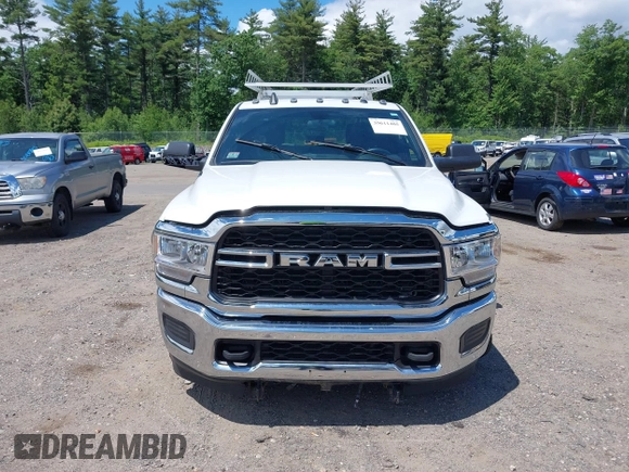 2022 Ram 2500 Tradesman with VIN 3C6UR5CLXNG368285, listed as a IAAI auction lot 39611405 with 25,645 mi miles. Bid and sale history available at carsss.com. Image 13.