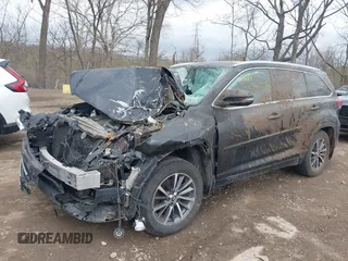 2017 Toyota Highlander XLE with VIN 5TDJZRFH3HS442906, listed as a IAAI auction lot 41840222 with 141,825 mi miles and . Bid and sale history available at DreamBid. Image 6.