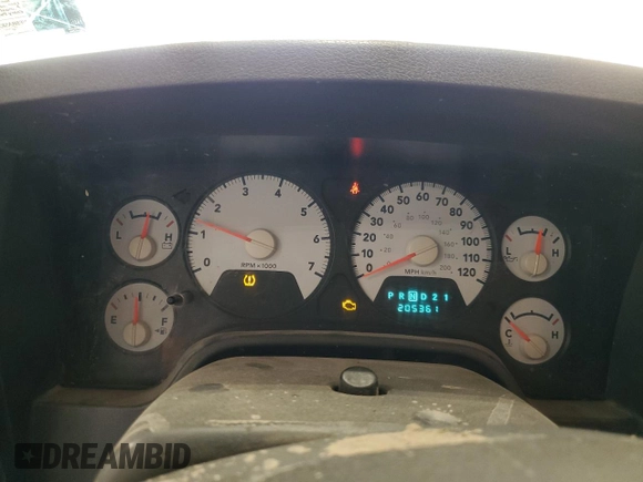 2008 Dodge 1500 ST with VIN 1D7HU182X8J105756, listed as a Copart auction lot 89057265 with 205,361 mi miles and Clean Title. Bid and sale history available at DreamBid. Image 9.