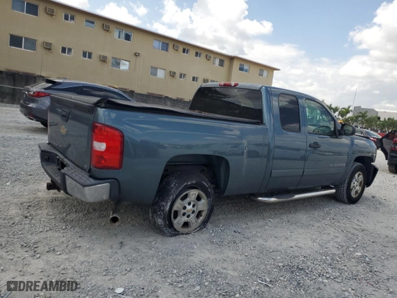 2008 Chevrolet Silverado 1500 LT w/1LT with VIN 2GCEC19J781109084, listed as a Copart auction lot 52862435 with 145,760 mi miles and Salvage Title. Bid and sale history available at carsss.com. Image 3.