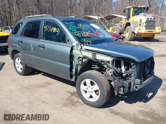 2009 Kia Sportage LX with VIN KNDJF723897635507, listed as a IAAI auction lot 41738092 with 159,850 mi miles. Bid and sale history available at carsss.com. Image 1.