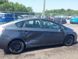 2014 Toyota Prius Four z VIN JTDKN3DU5E0363524, wystawiony jako IAAI lot #42540771 z przebiegiem 113 697 mil mil oraz . Historia ofert i sprzedaży dostępna na DreamBid. Obrazek 13.