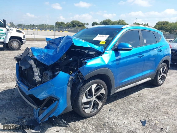 2017 Hyundai Tucson Value with VIN KM8J33A23HU540472, listed as a IAAI auction lot 41935056 with 58,937 mi miles. Bid and sale history available at carsss.com. Image 17.