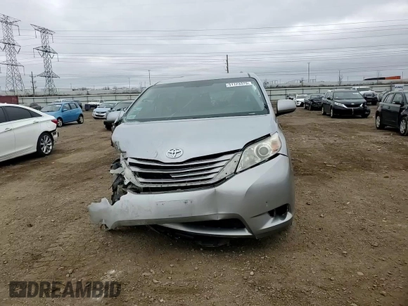2015 Toyota Sienna LE AAS with VIN 5TDKK3DC3FS594310, listed as a Copart auction lot 51173375 with 152,097 mi miles and Salvage title. Bid and sale history available at DreamBid. Image 11.