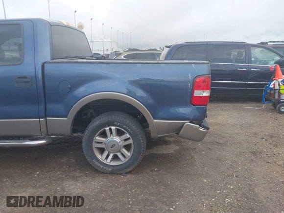 2005 Ford F-150 XLT z VIN 1FTPW12525FB16249, wystawiony jako IAAI lot #42040712 z przebiegiem 258 539 mil mil oraz . Historia ofert i sprzedaży dostępna na DreamBid. Obrazek 13.