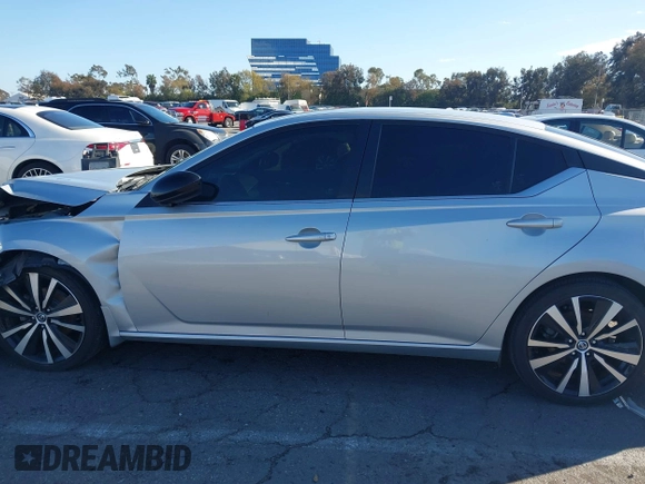 2022 Nissan Altima SR z VIN 1N4BL4CV3NN330052, wystawiony jako IAAI lot #41735544 z przebiegiem 39 782 mil mil oraz . Historia ofert i sprzedaży dostępna na DreamBid. Obrazek 15.