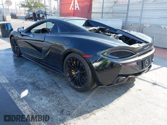2019 McLaren 570S z VIN SBM13FAA2KW006203, wystawiony jako IAAI lot #40915548 z przebiegiem Nie podano mil oraz . Historia ofert i sprzedaży dostępna na DreamBid. Obrazek 3.