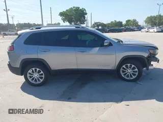 2020 Jeep Cherokee Latitude with VIN 1C4PJLCB7LD542428, listed as a IAAI auction lot 42284729 with 98,111 mi miles and . Bid and sale history available at DreamBid. Image 14.