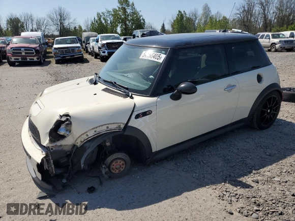 2006 MINI Hardtop S z VIN WMWRE33576TN27734, wystawiony jako Copart lot #54186405 z przebiegiem 149 045 mil mil oraz Szkoda całkowita • Salvage title. Historia ofert i sprzedaży dostępna na DreamBid. Obrazek 1.