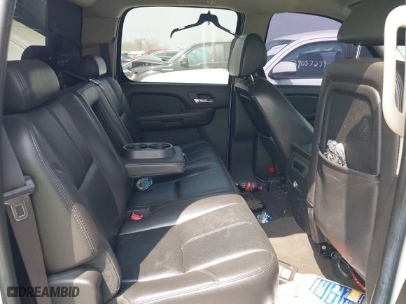 2008 Chevrolet Silverado 1500 LTZ with VIN 3GCEC13J88G286789, listed as a IAAI auction lot 41777520 with 315,993 mi miles. Bid and sale history available at carsss.com. Image 8.