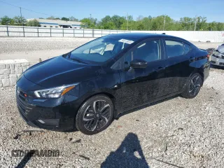 2023 Nissan Versa SR z VIN 3N1CN8FV2PL828180, wystawiony jako Copart lot #54613055 z przebiegiem 41 967 mil mil oraz Szkoda całkowita • Salvage title. Historia ofert i sprzedaży dostępna na DreamBid. Obrazek 1.