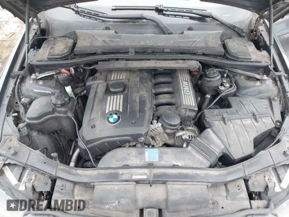 2007 BMW 3 Series 328i with VIN WBAVS13587FX15951, listed as a IAAI auction lot 41530164 with 153,051 mi miles. Bid and sale history available at carsss.com. Image 10.