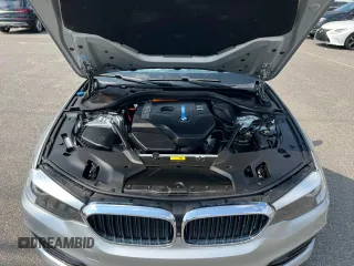 2018 BMW 5 Series 530e with VIN WBAJA9C59JG623166, listed as a Copart auction lot 60938995 with 82,070 mi miles and Clean title. Bid and sale history available at DreamBid. Image 8.