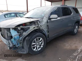 2018 Chevrolet Traverse LT Cloth z VIN 1GNERGKW9JJ173766, wystawiony jako IAAI lot #41336426 z przebiegiem 108 910 mil mil oraz . Historia ofert i sprzedaży dostępna na DreamBid. Obrazek 20.