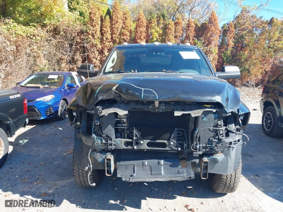 2018 Ram 2500 Tradesman with VIN 3C6UR5CJ4JG275190, listed as a IAAI auction lot 40623047 with 85,121 mi miles. Bid and sale history available at carsss.com. Image 12.