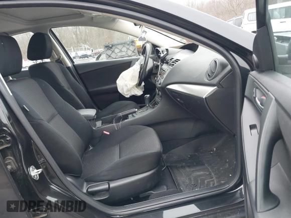 2013 Mazda 3 i Touring z VIN JM1BL1VPXD1822414, wystawiony jako IAAI lot #41526923 z przebiegiem 101 825 mil mil oraz . Historia ofert i sprzedaży dostępna na DreamBid. Obrazek 5.