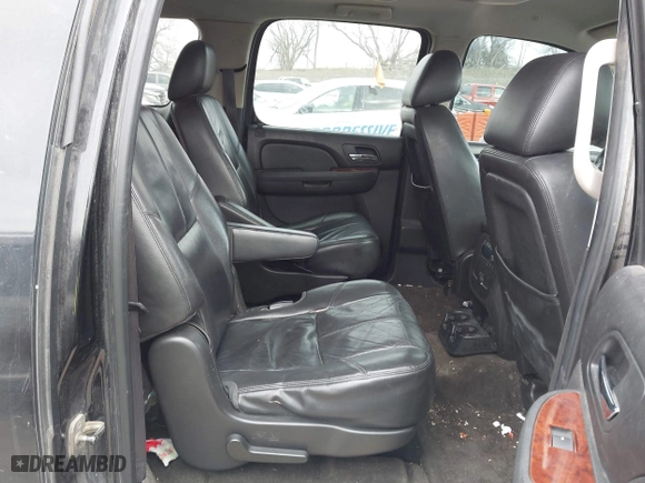 2012 Chevrolet Suburban LT with VIN 1GNSCJE03CR133874, listed as a IAAI auction lot 40995068 with 195,655 mi miles. Bid and sale history available at carsss.com. Image 8.