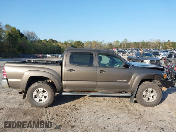 2014 Toyota Tacoma with VIN 3TMLU4EN3EM163162, listed as a IAAI auction lot 41930392 with 167,368 mi miles and . Bid and sale history available at DreamBid. Image 14.