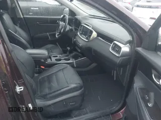 2016 Kia Sorento EX with VIN 5XYPHDA51GG061449, listed as a IAAI auction lot 41624702 with 1 mi miles. Bid and sale history available at carsss.com. Image 5.