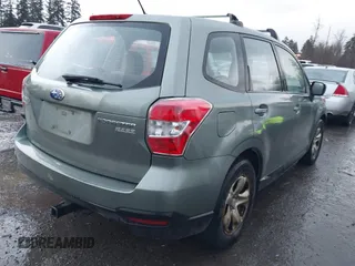 2015 Subaru Forester 2.5i with VIN JF2SJAAC3FG425704, listed as a IAAI auction lot 41220979 with 221,240 mi miles. Bid and sale history available at carsss.com. Image 4.
