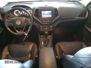 2020 Jeep Cherokee Altitude с VIN 1C4PJMLX9LD647974, выставлен на аукционе Copart как лот 55126625 с пробегом 24 967 миль миль и Списание • Salvage title. История ставок и продаж доступна на DreamBid. Изображение 8.