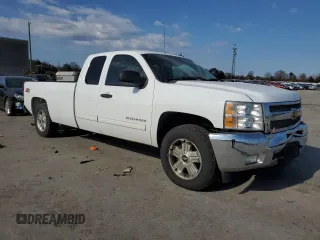 2012 Chevrolet Silverado 1500 LT with VIN 1GCRKSE04CZ245938, listed as a Copart auction lot 50907445 with 152,388 mi miles and Salvage Title. Bid and sale history available at DreamBid. Image 4.