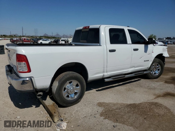 2020 Ram 2500 Tradesman z VIN 3C6UR5CL7LG172687, wystawiony jako Copart lot #63088435 z przebiegiem 120 021 mil mil oraz Szkoda całkowita • Salvage title. Historia ofert i sprzedaży dostępna na DreamBid. Obrazek 3.