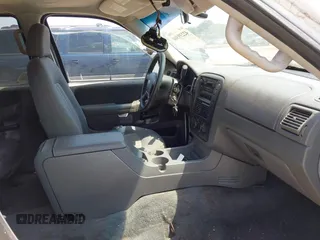 2002 Ford Explorer XLT with VIN 1FMZU63E12UA31299, listed as a IAAI auction lot 42239360 with 289,250 mi miles and . Bid and sale history available at DreamBid. Image 5.