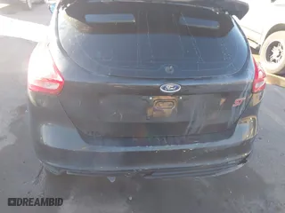 2015 Ford Focus ST with VIN 1FADP3L95FL339181, listed as a IAAI auction lot 41397051 with 124,656 mi miles. Bid and sale history available at carsss.com. Image 17.