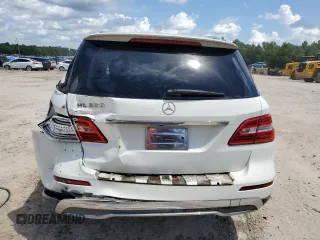 2013 Mercedes-Benz M 350 z VIN 4JGDA5JBXDA136675, wystawiony jako Copart lot #61137725 z przebiegiem 123 380 mil mil oraz Szkoda całkowita • Salvage title. Historia ofert i sprzedaży dostępna na DreamBid. Obrazek 6.