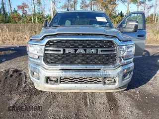2024 Ram 2500 Big Horn with VIN 3C6UR5DJXRG100582, listed as a IAAI auction lot 41084881 with 29,160 mi miles. Bid and sale history available at carsss.com. Image 6.