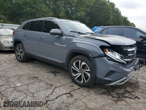 2021 Volkswagen Atlas SEL Premium with VIN 1V2TE2CA9MC233344, listed as a Copart auction lot 67755073 with 22,039 mi miles and . Bid and sale history available at DreamBid. Image 4.