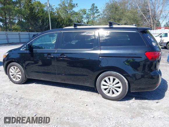2017 Kia Sedona EX with VIN KNDMC5C13H6263232, listed as a IAAI auction lot 41733170 with 102,026 mi miles. Bid and sale history available at carsss.com. Image 14.