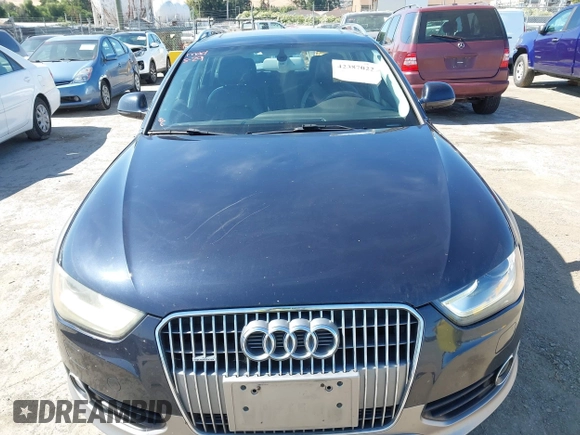 2014 Audi allroad A4 Premium Plus z VIN WA1UFAFL1EA151304, wystawiony jako IAAI lot #42387022 z przebiegiem 98 225 mil mil oraz . Historia ofert i sprzedaży dostępna na DreamBid. Obrazek 6.