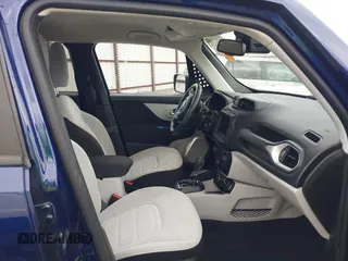 2020 Jeep Renegade Latitude with VIN ZACNJBBB0LPL70356, listed as a IAAI auction lot 41101892 with 1 mi miles. Bid and sale history available at carsss.com. Image 5.