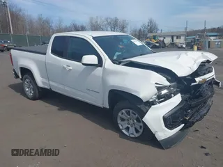 2021 Chevrolet Colorado 2WD LT with VIN 1GCHSCEA8M1203072, listed as a IAAI auction lot 41799943 with 22,061 mi miles. Bid and sale history available at carsss.com. Image 1.