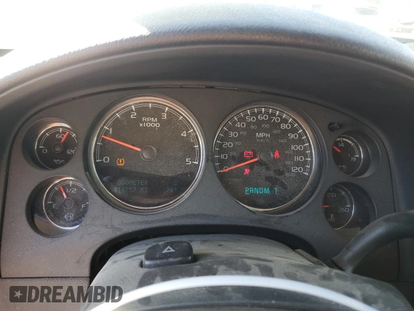2011 GMC Sierra 2500HD SLT с VIN 1GT121C8XBF145553, выставлен на аукционе Copart как лот 77220804 с пробегом 414 257 миль миль и Списание • Salvage title. История ставок и продаж доступна на DreamBid. Изображение 9.