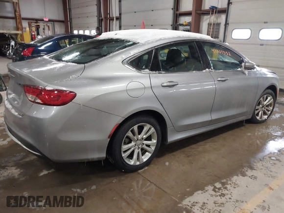 2015 Chrysler 200 Limited z VIN 1C3CCCAB0FN594658, wystawiony jako IAAI lot #41309552 z przebiegiem 118 892 mil mil oraz . Historia ofert i sprzedaży dostępna na DreamBid. Obrazek 4.