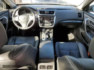 2018 Nissan Altima 2.5 SV with VIN 1N4AL3AP3JC170304, listed as a Copart auction lot 70013824 with 96,323 mi miles and Salvage Title. Bid and sale history available at carsss.com. Image 8.