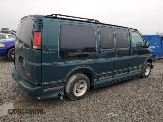 1998 GMC Savana Cargo Van YF7 with VIN 1GDFG15R5W1096726, listed as a Copart auction lot 83836574 with 0 mi miles and Salvage Title. Bid and sale history available at carsss.com. Image 3.