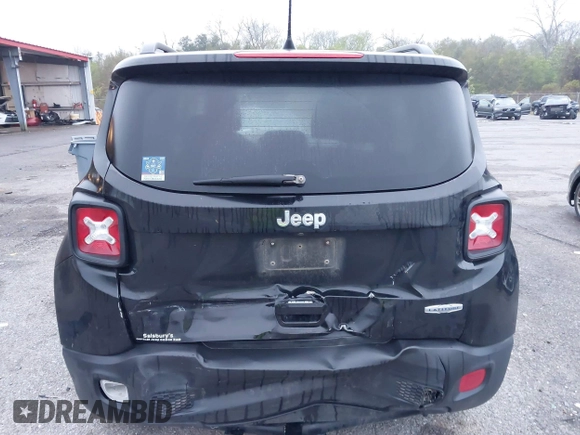 2018 Jeep Renegade Latitude with VIN ZACCJABB9JPJ34769, listed as a IAAI auction lot 41186972 with 204,900 mi miles. Bid and sale history available at carsss.com. Image 16.