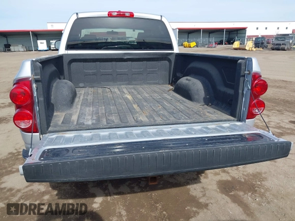 2008 Dodge 1500 SLT with VIN 1D7HU18268S613748, listed as a IAAI auction lot 41742005 with 206,103 mi miles. Bid and sale history available at carsss.com. Image 16.