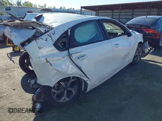 2021 Kia Forte LXS z VIN 3KPF24AD3ME382227, wystawiony jako IAAI lot #41792663 z przebiegiem 50 251 mil mil oraz . Historia ofert i sprzedaży dostępna na DreamBid. Obrazek 4.