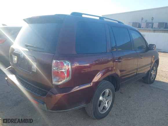 2008 Honda Pilot EX-L with VIN 5FNYF28558B022120, listed as a IAAI auction lot 41663234 with 183,248 mi miles. Bid and sale history available at carsss.com. Image 4.
