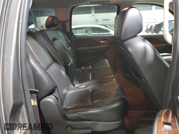 2007 Chevrolet Suburban LTZ with VIN 1GNFK163X7J231365, listed as a Copart auction lot 60885135 with 208,687 mi miles and Salvage title. Bid and sale history available at DreamBid. Image 11.