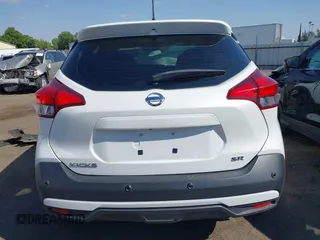 2020 Nissan Kicks SR z VIN 3N1CP5DV4LL485202, wystawiony jako IAAI lot #42195025 z przebiegiem 44 528 mil mil oraz . Historia ofert i sprzedaży dostępna na DreamBid. Obrazek 16.