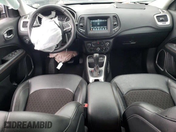 2019 Jeep Compass Latitude with VIN 3C4NJCBB8KT855148, listed as a Copart auction lot 60451975 with 60,033 mi miles and Salvage title. Bid and sale history available at DreamBid. Image 8.