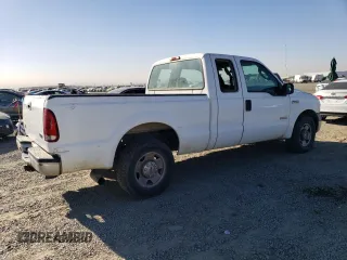 2005 Ford Super Duty F-250 XL with VIN 1FTSX20PX5EB73080, listed as a Copart auction lot 84086604 with 192,346 mi miles and Salvage Title. Bid and sale history available at carsss.com. Image 3.
