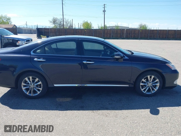 2010 Lexus ES with VIN JTHBK1EG7A2406943, listed as a IAAI auction lot 42156815 with 122,594 mi miles. Bid and sale history available at carsss.com. Image 13.